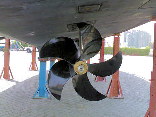 carbon boat propeller